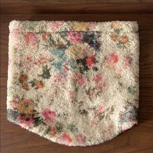Fuzzy floral snood scarf
